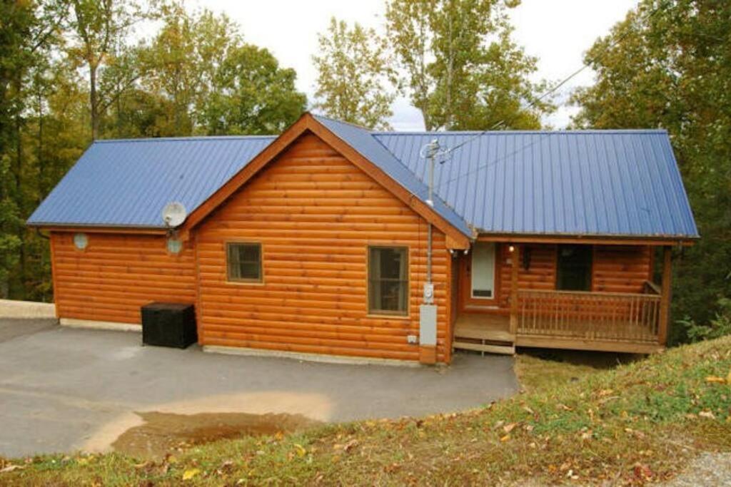 Great Location Pool Table Hot Tub Villa Гетлинбург Екстериор снимка